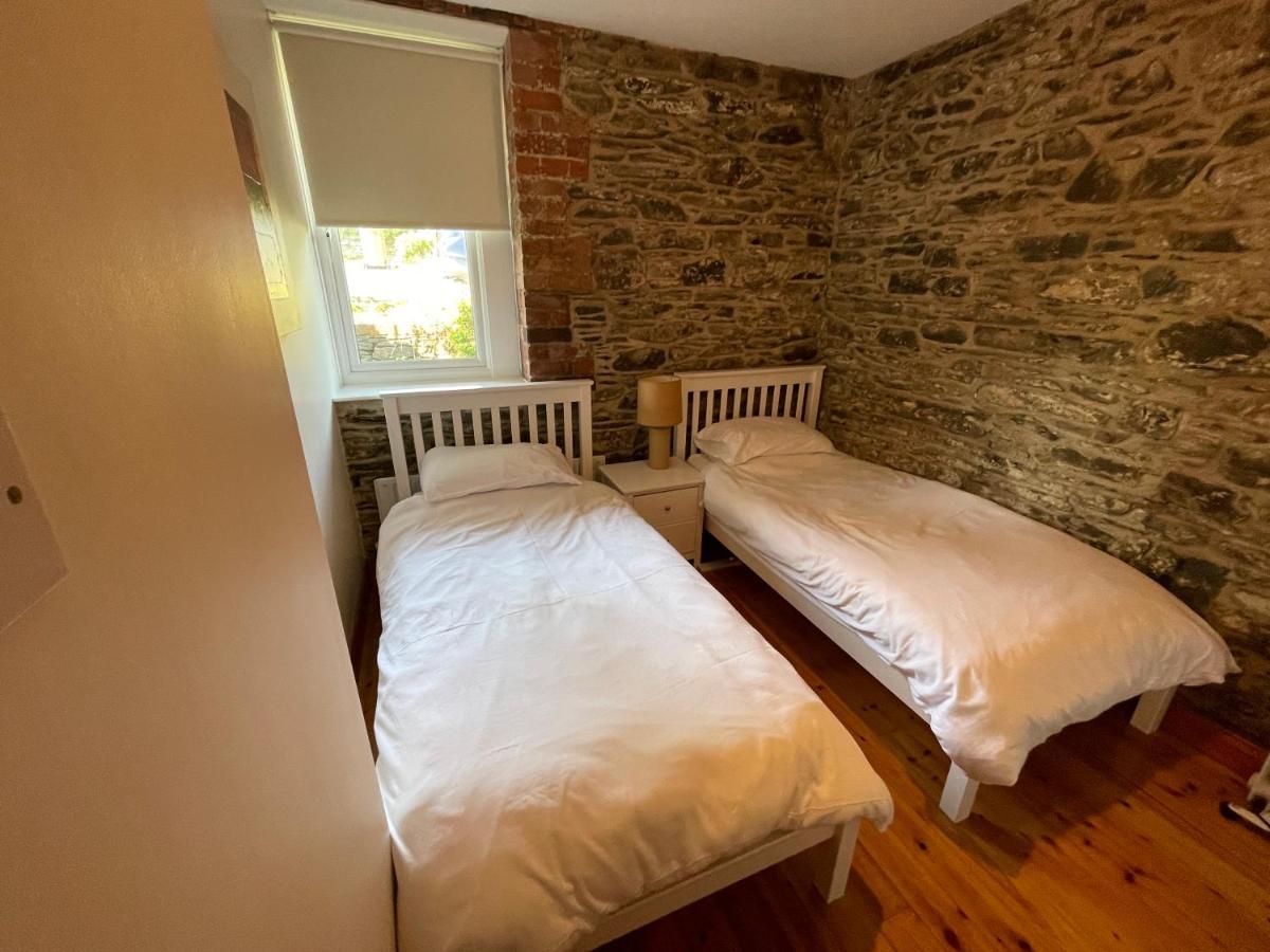 Lovely Apartment Overlooking The Harbour And Bay Ardglass Exterior photo